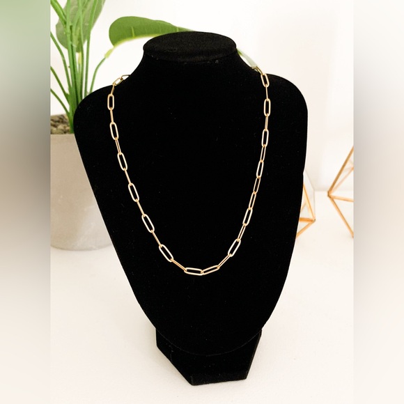 Simple 18K Gold Plated paperclip chain necklace - Picture 2 of 5